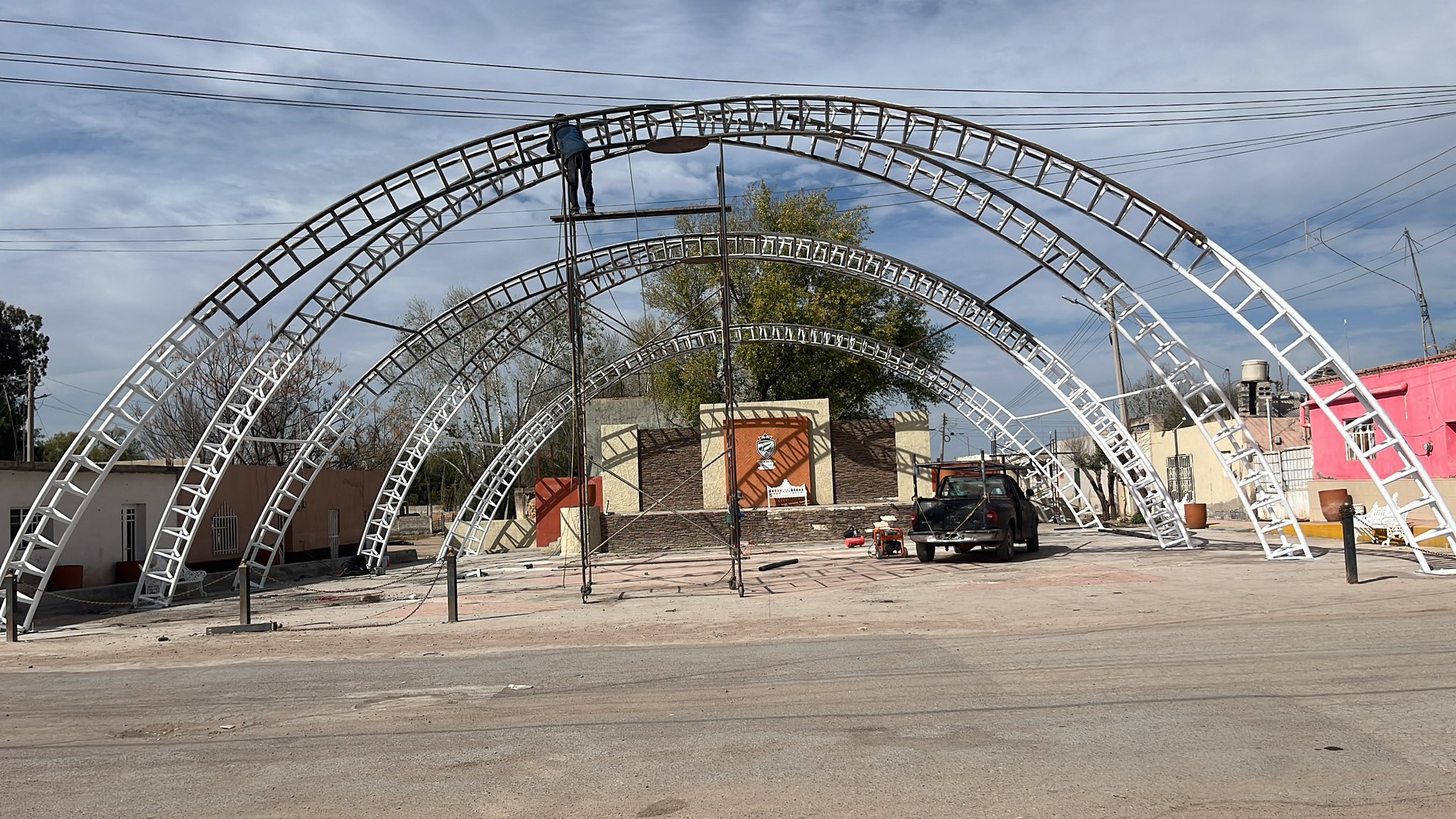 Estructura metálica en arco en Aguascalientes
