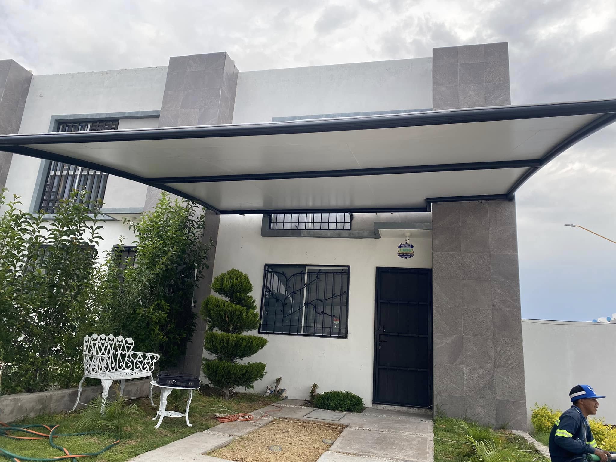 Toldo pergolado para jardín