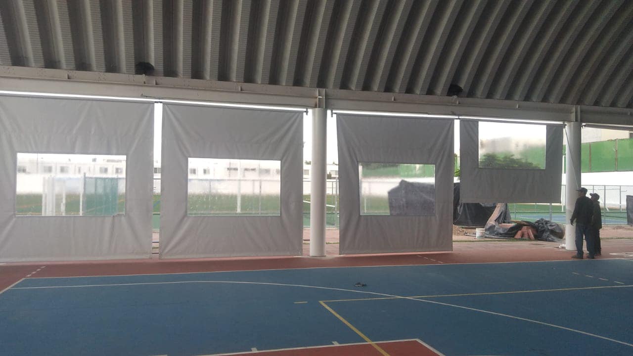 Cobertura exterior con lona