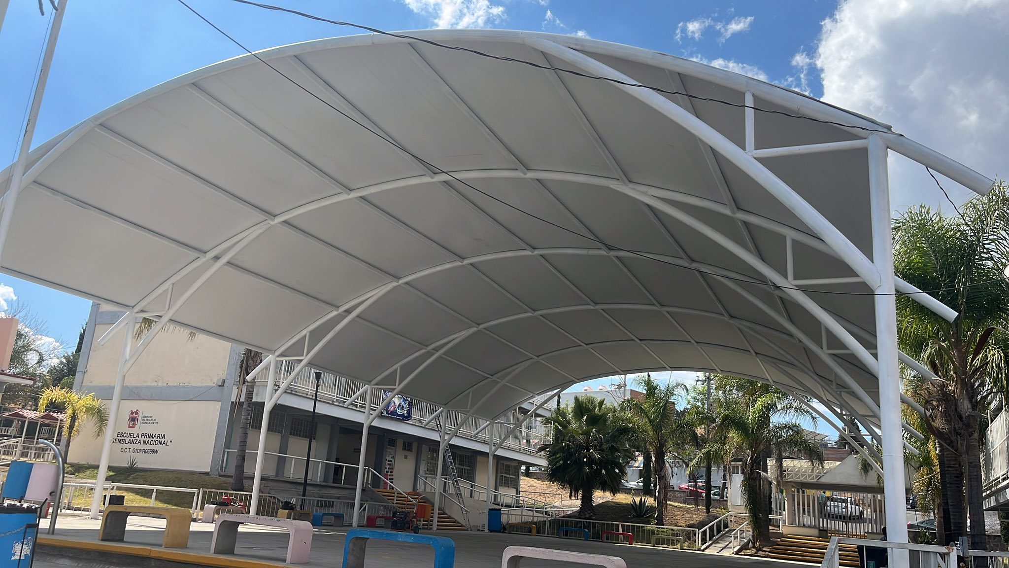 Instalación de velarías tensadas en Aguascalientes