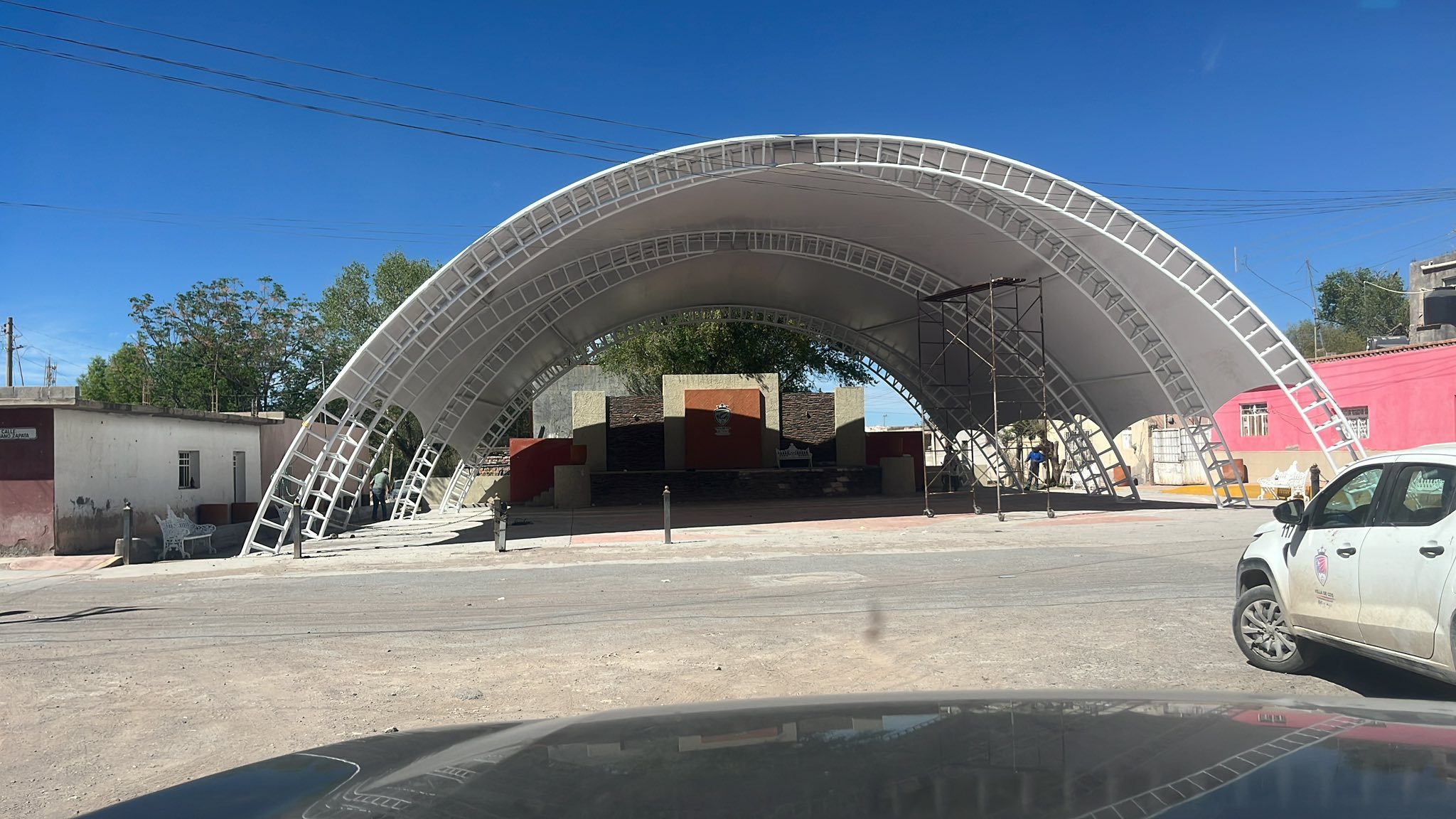 Gran velaria en construcción